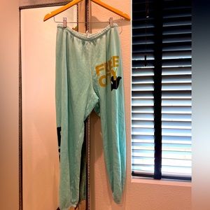 FREECITY: LETS GO FREECITY SUPER VINTAGE; COLOR: BLUEGUMM; SIZE: M